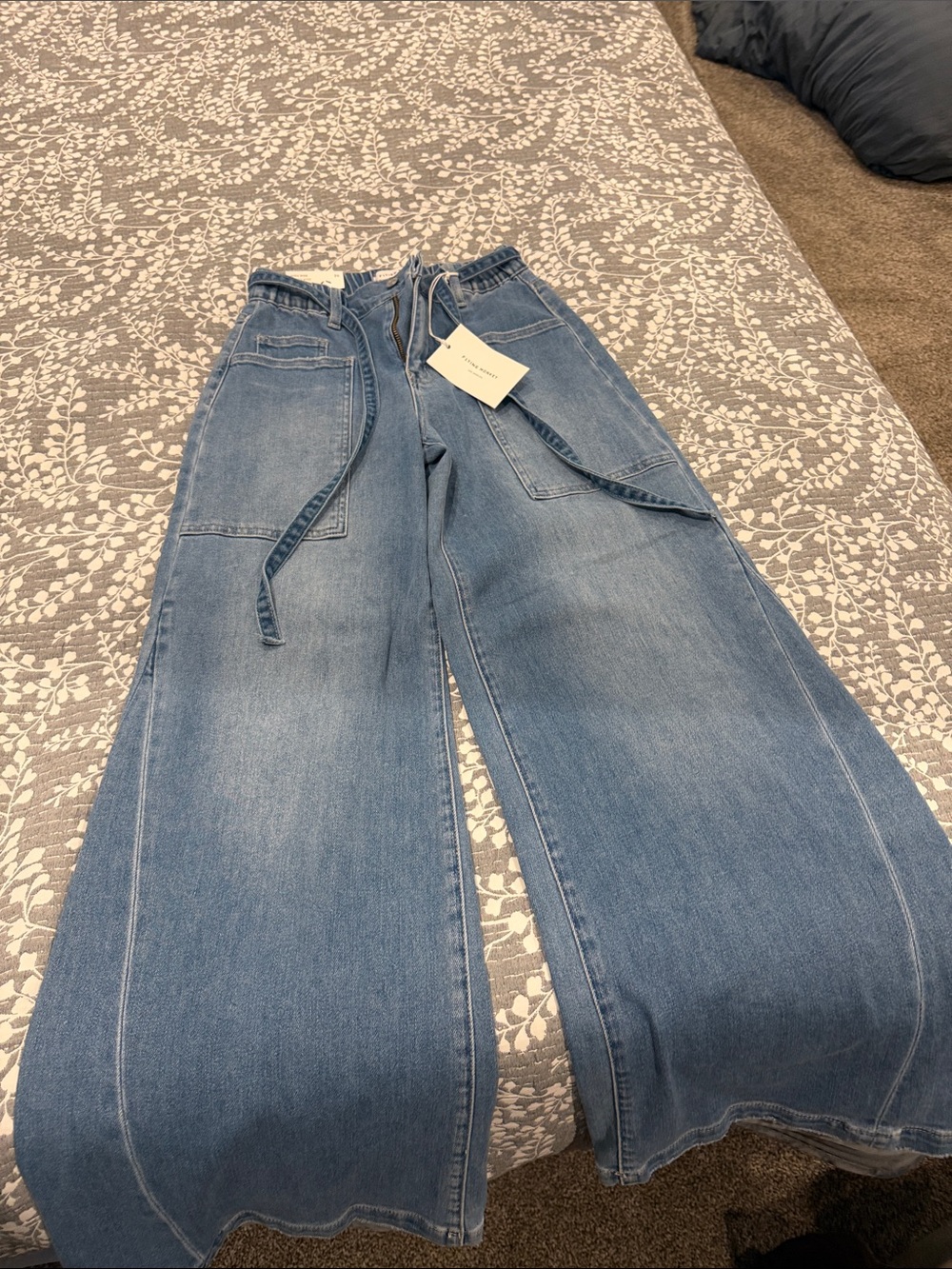 Wide Leg High-Rise Women's Jeans - Light Blue